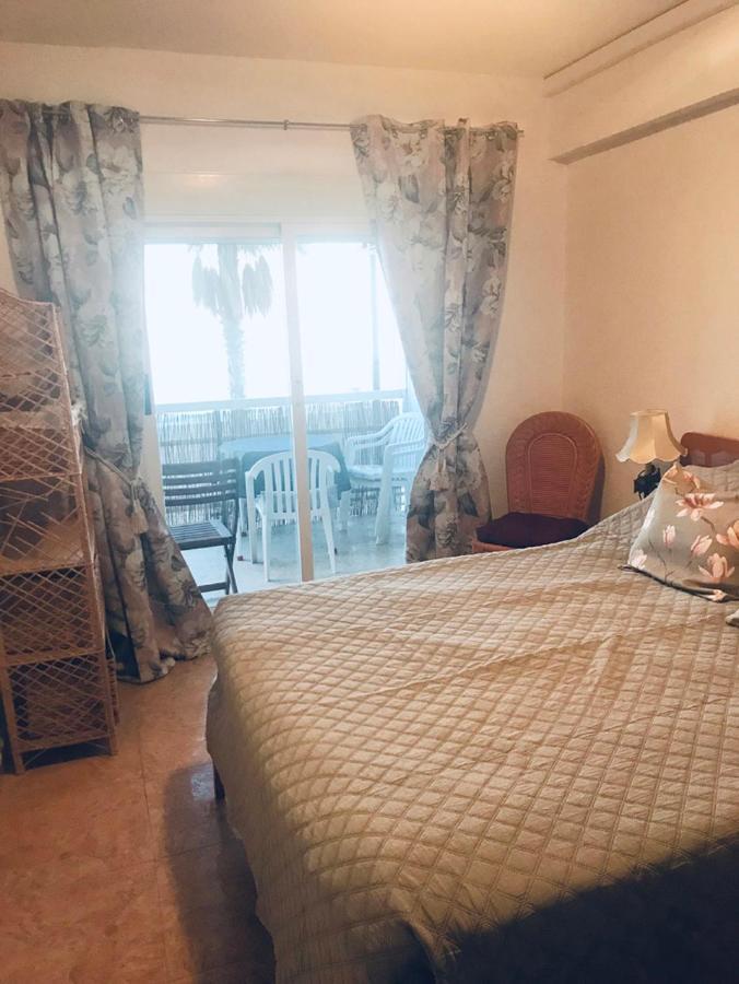 Beach Apartment-Villajoyosa, North Alicante Bagian luar foto